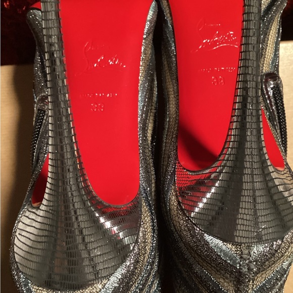Authentic Christian Louboutin Mesh GIPSYBOOTIE Gipsy 100MM BNIB $PRICE DROP⬇️ - Picture 4 of 8